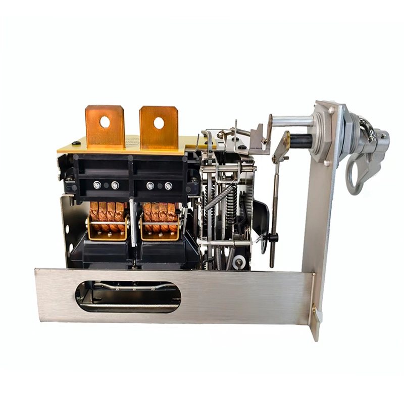 เฟสเดียว 520A CSP เบรกเกอร์น้ํามันแช่ 125KVA มุมมองที่จับด้านหน้า