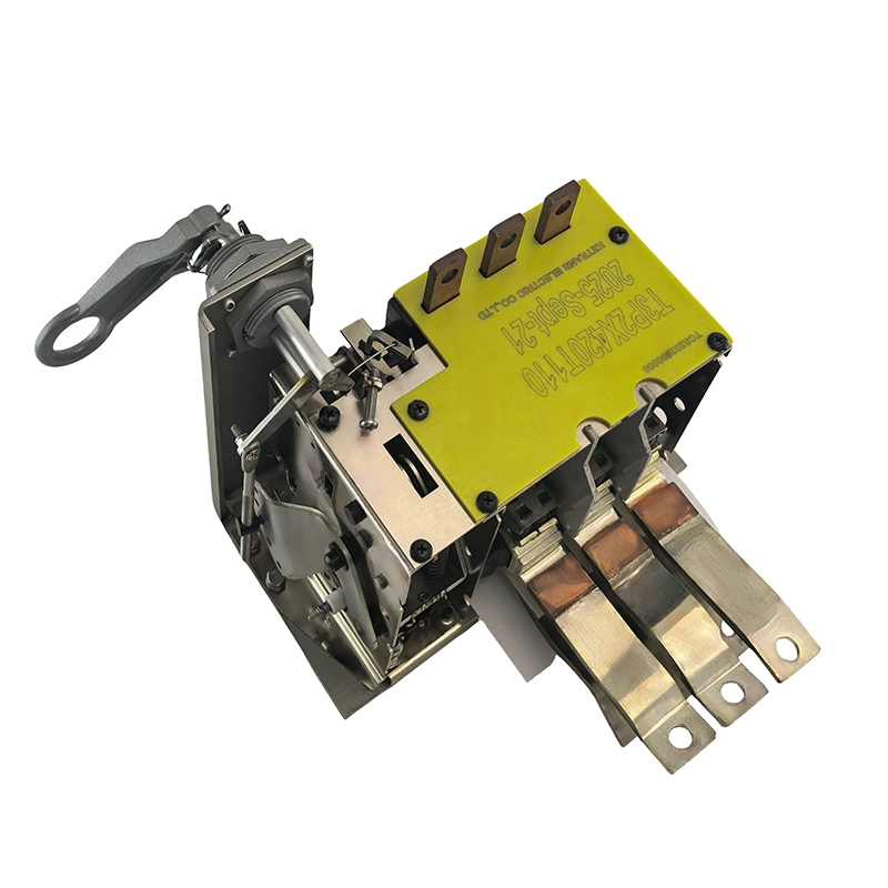 เค้าโครงเทอร์มินัลของเบรกเกอร์แช่น้ํามัน 420A CSP สามเฟส 300KVA